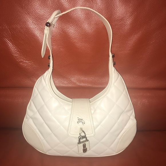 Burberry Handbags - Authentic Burberry bag made in Italy 🇮🇹
